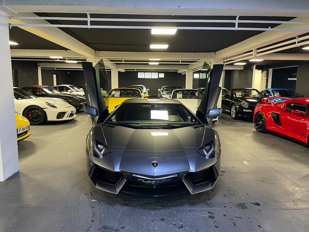 LAMBORGHINI AVENTADOR 6.5 V12 LP 700-4 Coupé / Sport Car 02/2013